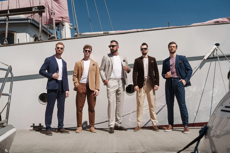 Деловой костюм