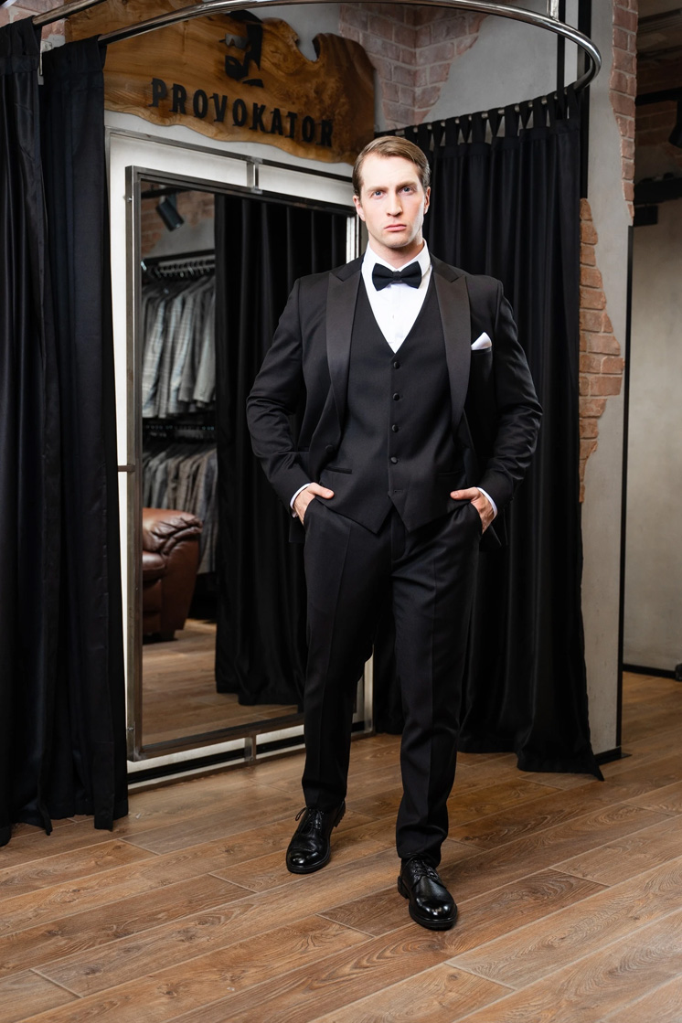 Деловой костюм